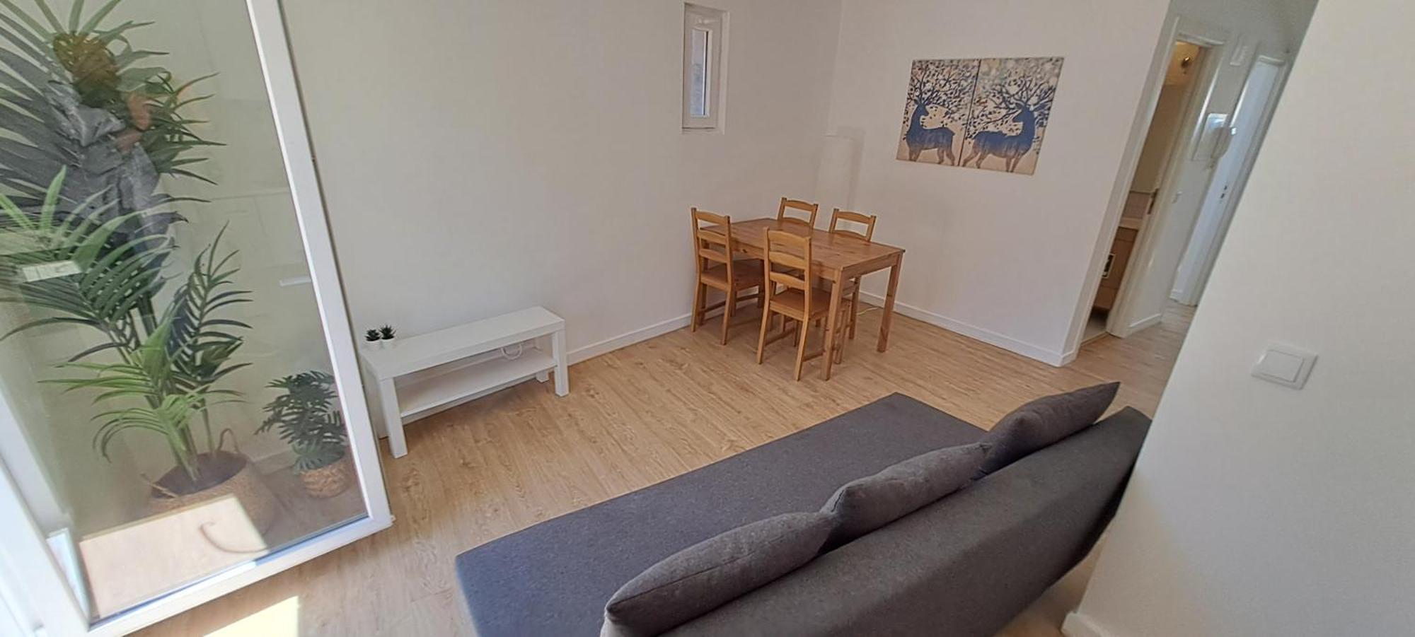 Serafina 3rd Floor 2br With Swimingpool And Terrace Lissabon